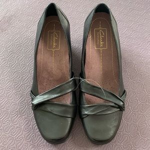 Clarks Women Shoes, Size 7.5W, Black Color